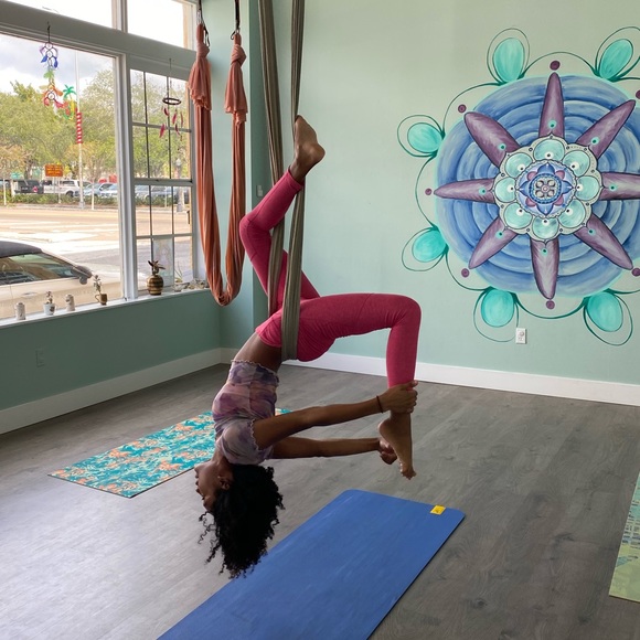 Meet your Posher, Casey - Picture 4 of 8